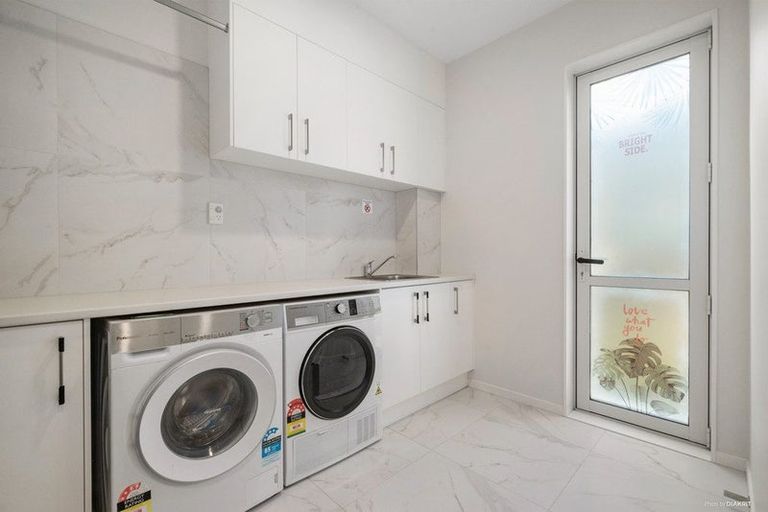 Photo of property in 20 Pennant Street, Long Bay, Auckland, 0630