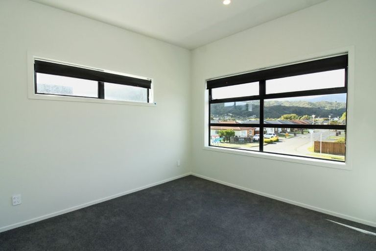 Photo of property in 19-19a The Strand, Wainuiomata, Lower Hutt, 5014
