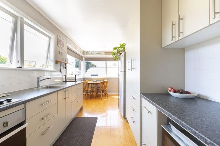 Photo of property in 2 Saint Johns Avenue, Tuakau, 2121