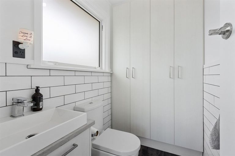 Photo of property in 3 Springhill Street, Avonhead, Christchurch, 8042