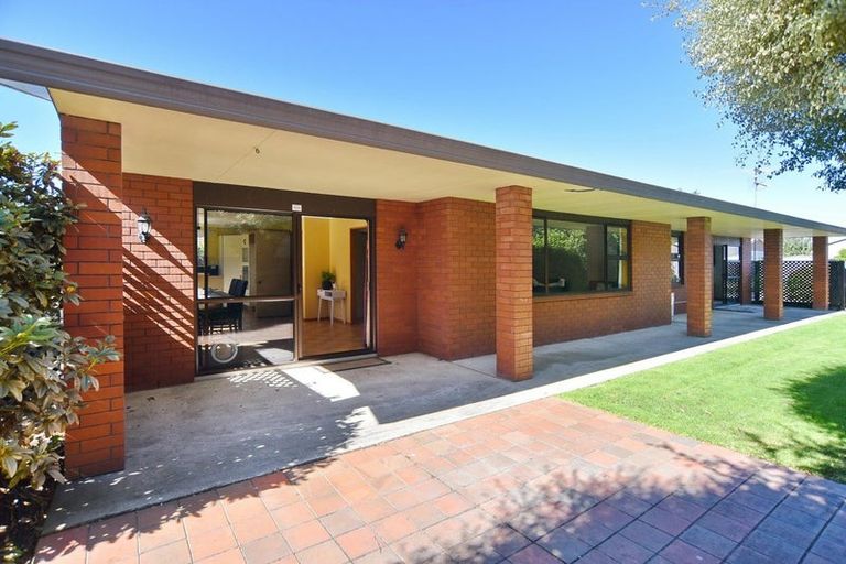 Photo of property in 2 Rex Place, Rangiora, 7400