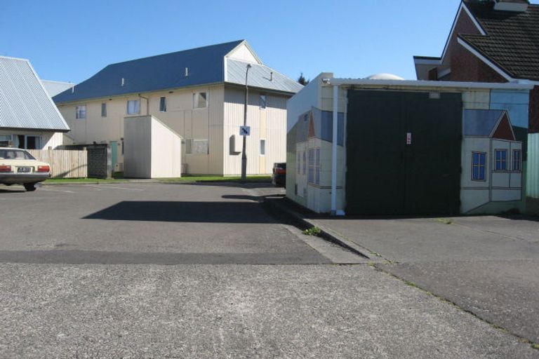 Photo of property in 1 Rakaia Place, Palmerston North, 4410