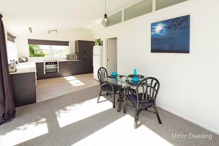 Photo of property in 30 Penton Road, Stanmore Bay, Whangaparaoa, 0932