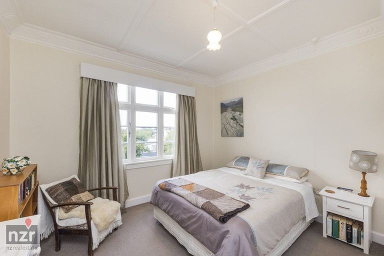 Photo of property in 36 Chelwood Street, Takaro, Palmerston North, 4412