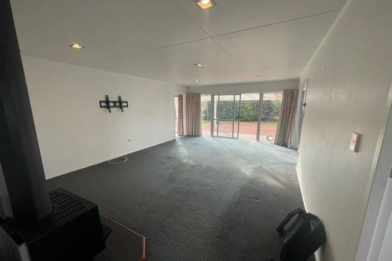 Photo of property in 215 Parklands Avenue, Bell Block, New Plymouth, 4312