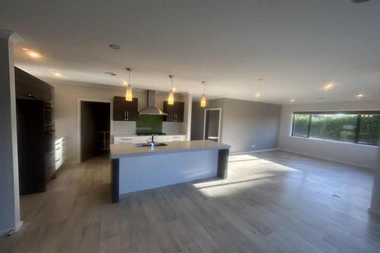 Photo of property in 116 Endeavour Drive, Whitby, Porirua, 5024