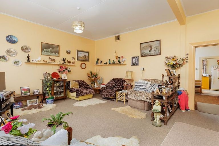 Photo of property in 61 Shearman Street, Waimate, 7924