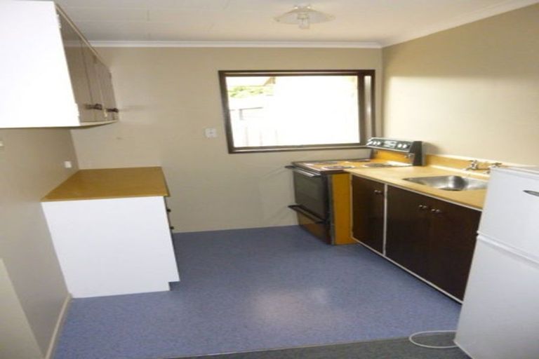 Photo of property in 1/76 Shakespeare Road, Milford, Auckland, 0620
