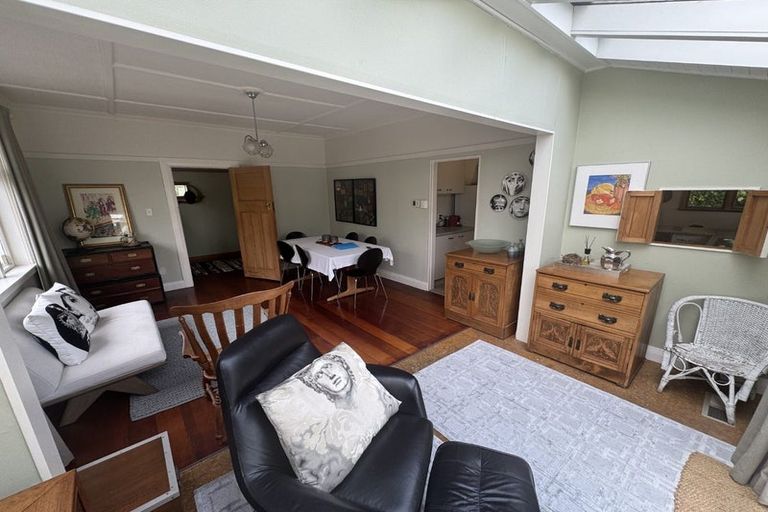 Photo of property in 26 Burma Road, Khandallah, Wellington, 6035