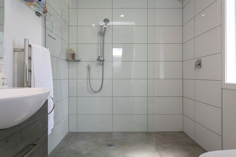 Photo of property in 6 Maison Way, Rangatira Park, Taupo, 3330