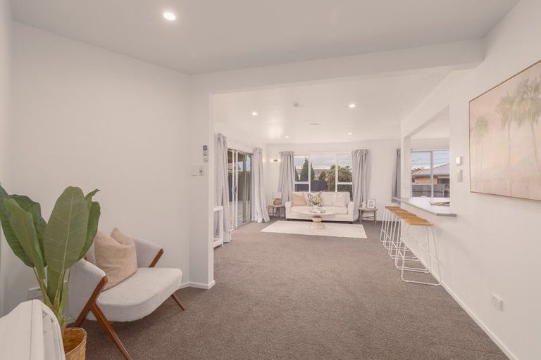 Photo of property in 96a Springs Road, Hornby, Christchurch, 8042