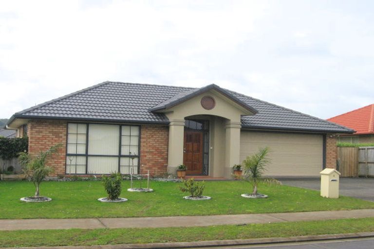 Photo of property in 4 Clavoy Place, East Tamaki, Auckland, 2016