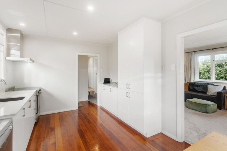 Photo of property in 77 Kent Street, Carterton, 5713