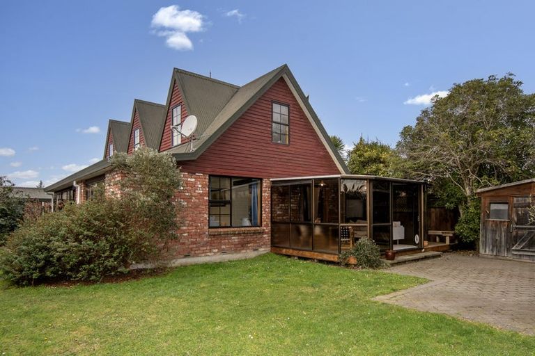 Photo of property in 41 Gibbs Drive, Woodend, 7610