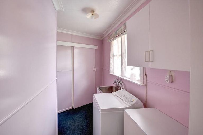 Photo of property in 15 Kinmont Crescent, Kinmont Park, Mosgiel, 9024