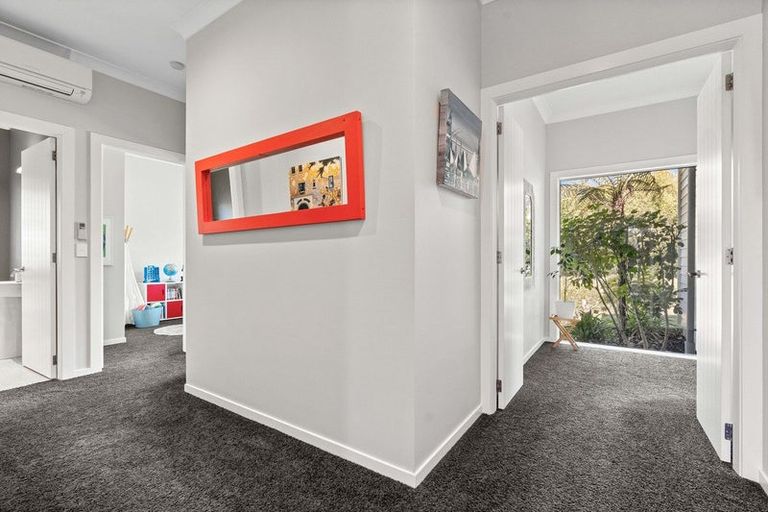 Photo of property in 81c Reading Street, Greytown, 5712