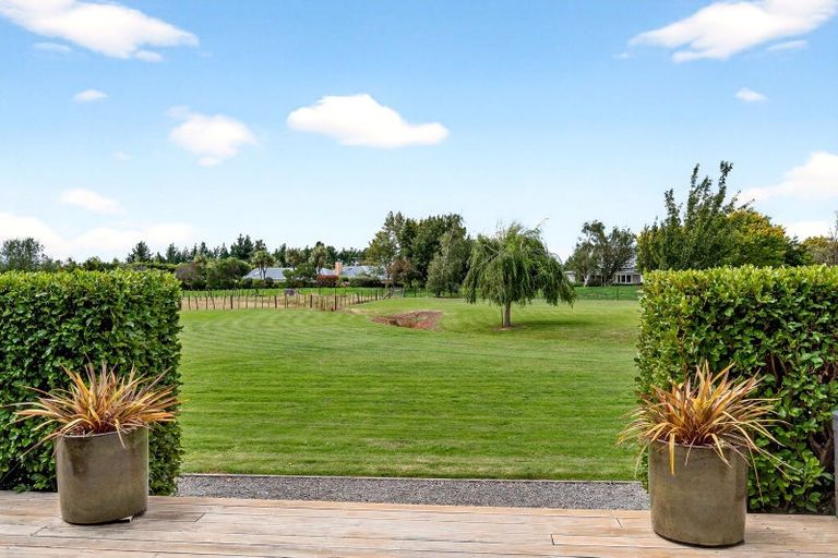 Photo of property in 9 Campbell Drive, Martinborough, 5711