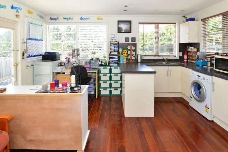 Photo of property in 30 Trig Road, Whenuapai, Auckland, 0618