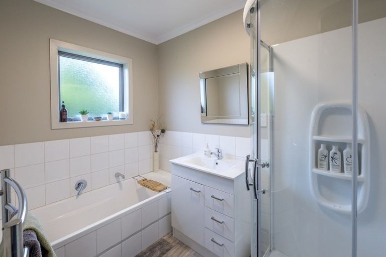 Photo of property in 10 Sylvia Way, Te Horo Beach, Otaki, 5581