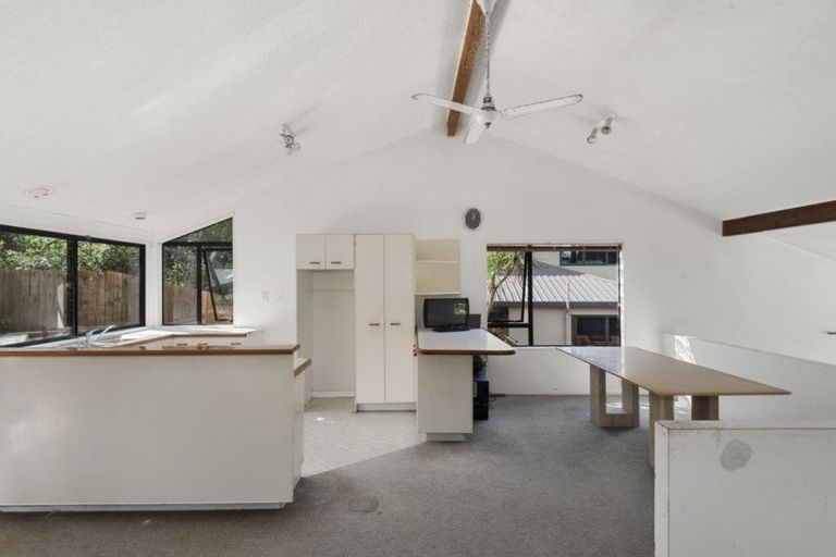 Photo of property in 74 Carlisle Road, Browns Bay, Auckland, 0632