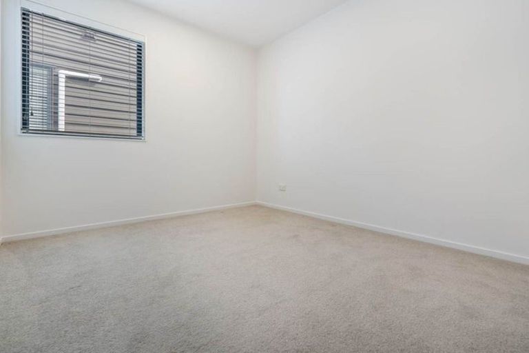 Photo of property in 24 Hiki Street, Hobsonville, Auckland, 0616