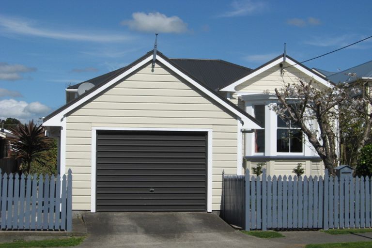 Photo of property in 52 Lemon Street, New Plymouth, 4310
