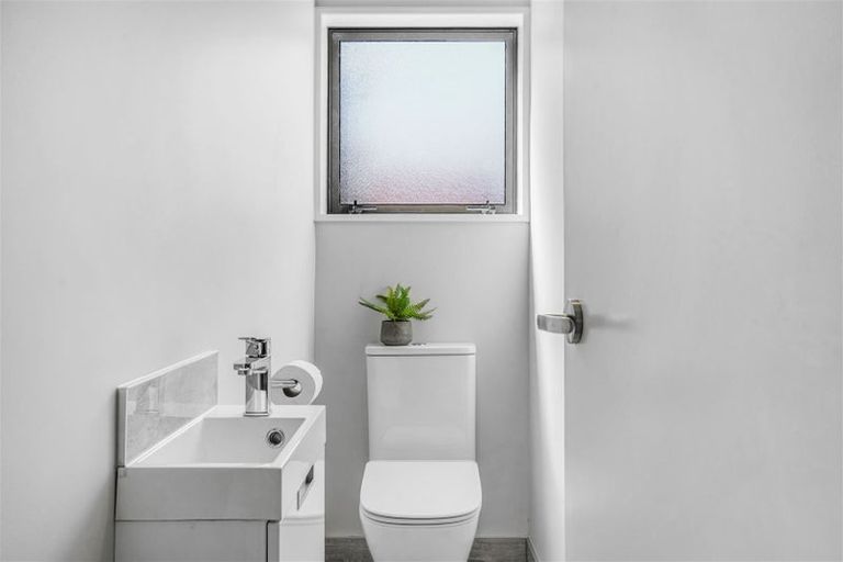 Photo of property in 31 Althorp Place, Avonhead, Christchurch, 8042