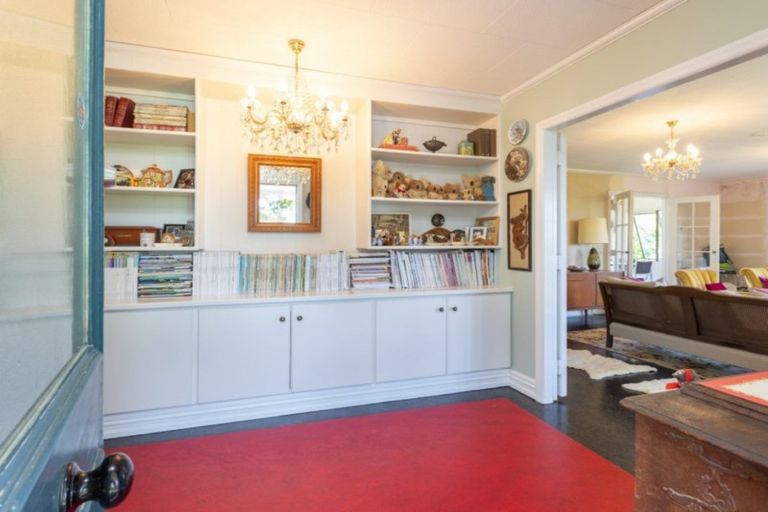 Photo of property in 11 Pah Hill Road, Wharehine, Wellsford, 0973