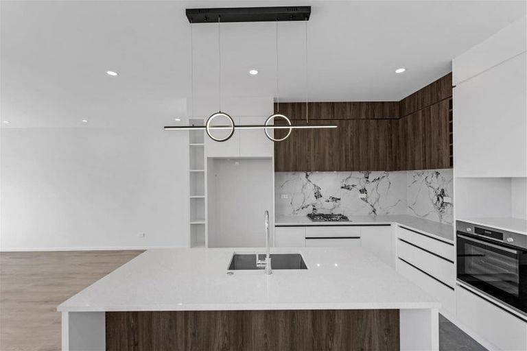 Photo of property in 12 Waimarie Drive, Karaka, 2578