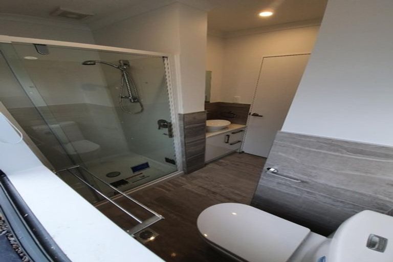 Photo of property in 61d Wellington Street, Pukekohe, 2120