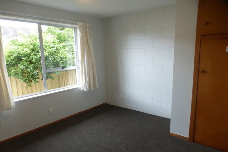 Photo of property in 1/24 Bayswater Crescent, Bromley, Christchurch, 8062