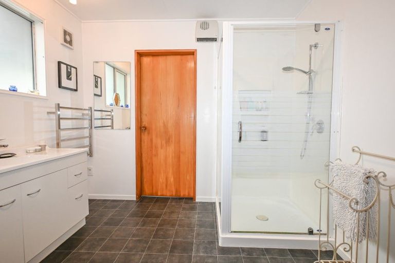 Photo of property in 10 Whitcombe Terrace, Hokitika, 7810