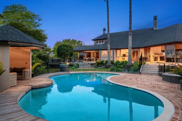 Photo of property in 221 Gills Road, Albany Heights, Auckland, 0632