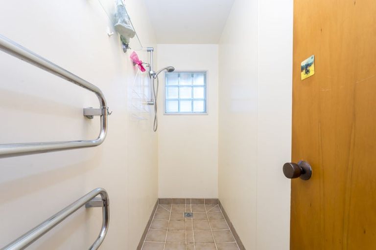 Photo of property in 20 Muscat Place, Henderson, Auckland, 0612