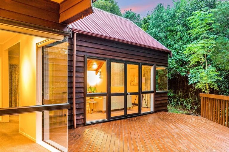 Photo of property in 14 Furneaux Grove, Whitby, Porirua, 5024