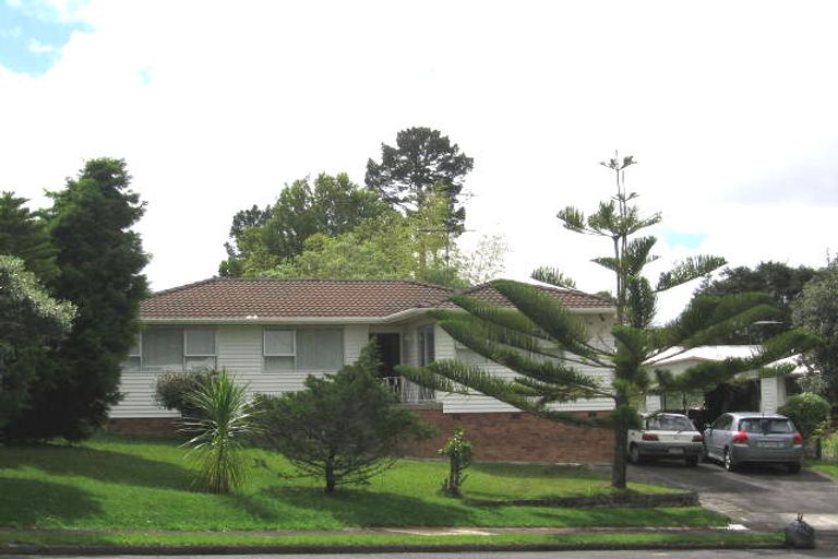 Photo of property in 20 Puketitiro Street, Glen Eden, Auckland, 0602