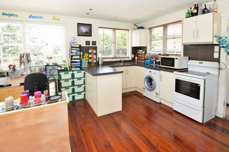 Photo of property in 30 Trig Road, Whenuapai, Auckland, 0618