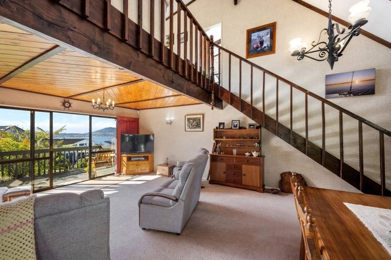Photo of property in 7 Brunette Drive, Acacia Bay, Taupo, 3330