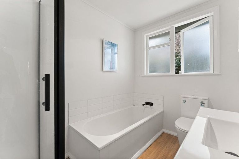 Photo of property in 128 Cornfoot Street, Castlecliff, Whanganui, 4501