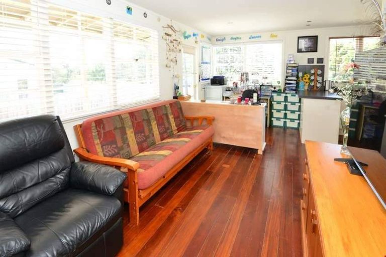 Photo of property in 30 Trig Road, Whenuapai, Auckland, 0618