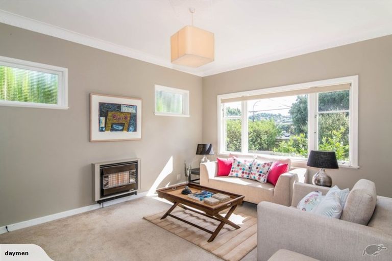 Photo of property in 74 Para Street, Miramar, Wellington, 6022