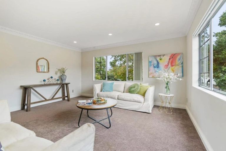 Photo of property in 231a Lake Road, Belmont, Auckland, 0622