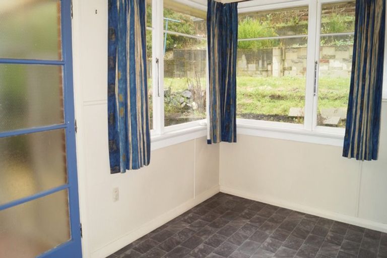 Photo of property in 70 Hocken Street, Kenmure, Dunedin, 9011