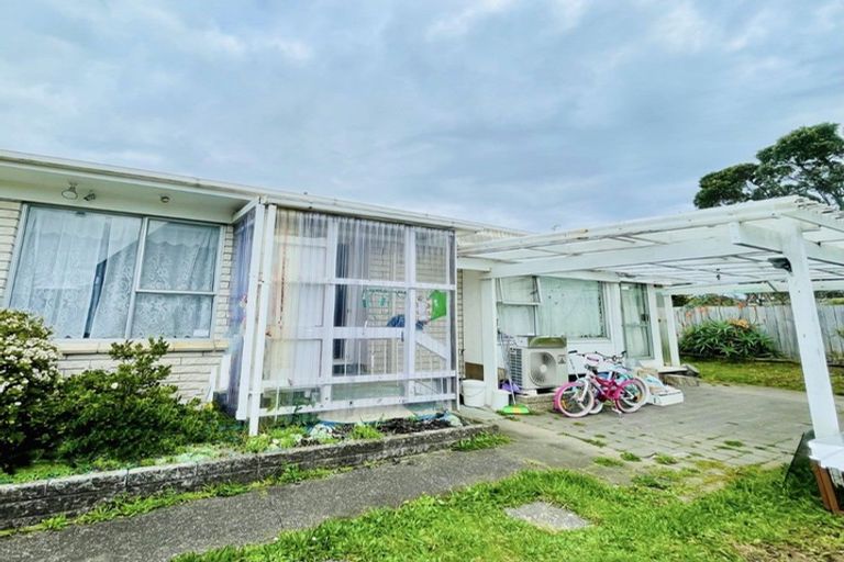 Photo of property in 2/62 Stanniland Street, Sunnyhills, Auckland, 2010