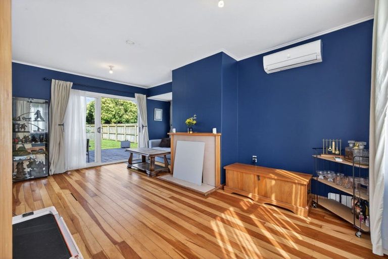 Photo of property in 4 Renfrew Place, Highbury, Palmerston North, 4412
