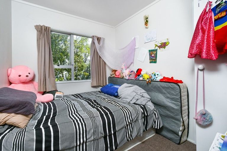 Photo of property in 1/10 Trounson Avenue, Clendon Park, Auckland, 2103
