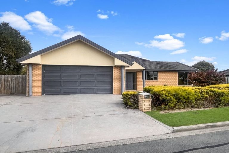 Photo of property in 6 Joe Burns Place, Wigram, Christchurch, 8042