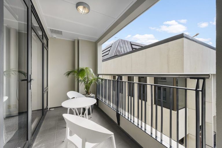 Photo of property in Kate Sheppard Apartments, 5f/42 Molesworth Street, Thorndon, Wellington, 6011