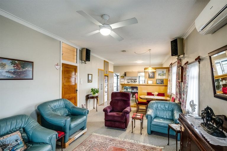 Photo of property in 5 Burness Road, Greenmeadows, Napier, 4112