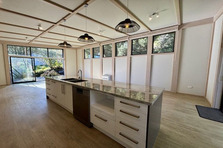 Photo of property in 71a Milton Terrace, Picton, 7220